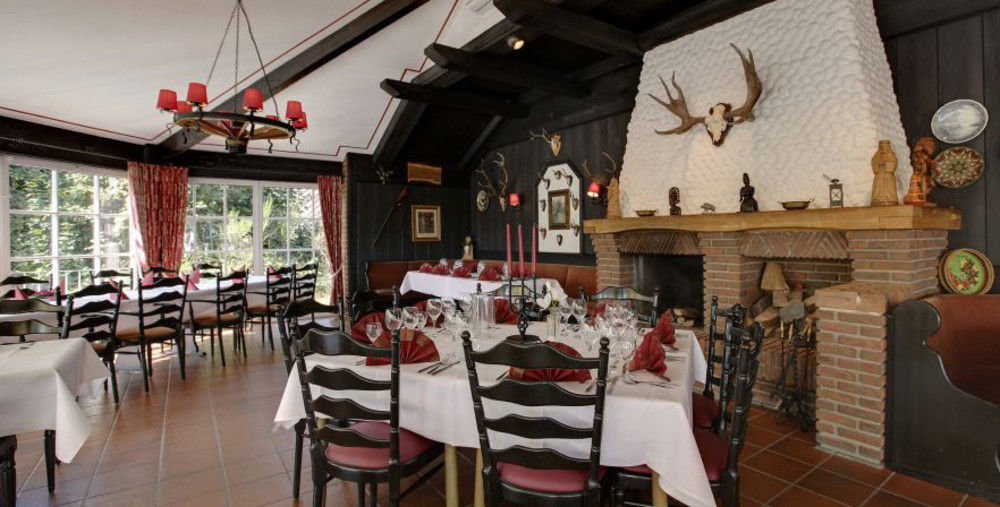 Hotel Restaurant Zum Jaegerheim Wendeburg Exterior photo